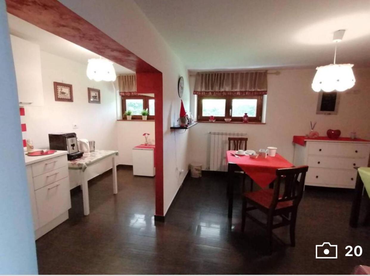 프란카빌라 알 마레 Un Posto Al Sole B&B 외부 사진