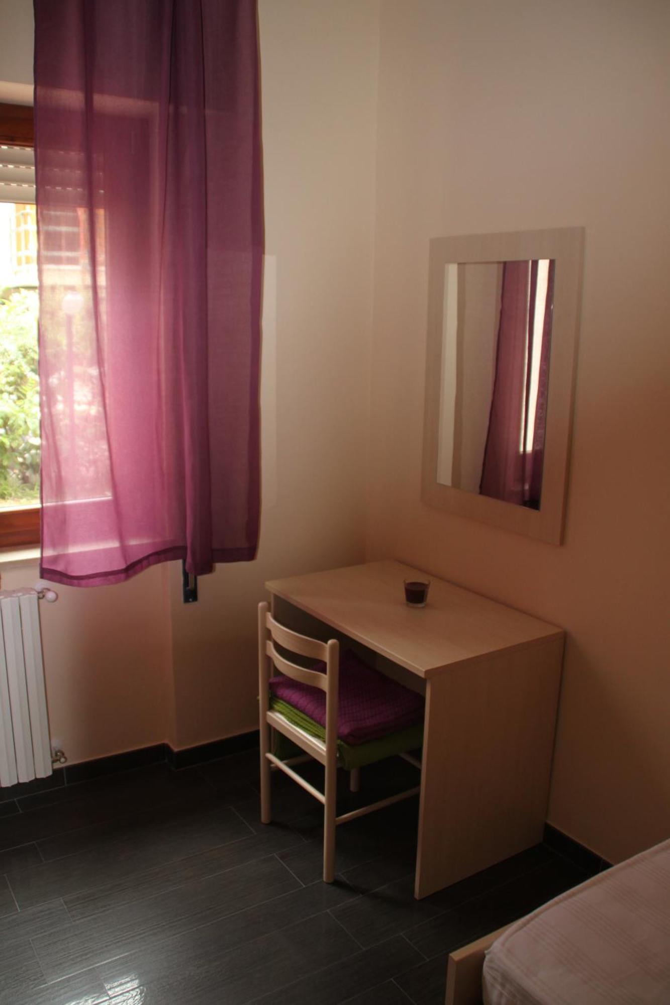 프란카빌라 알 마레 Un Posto Al Sole B&B 외부 사진